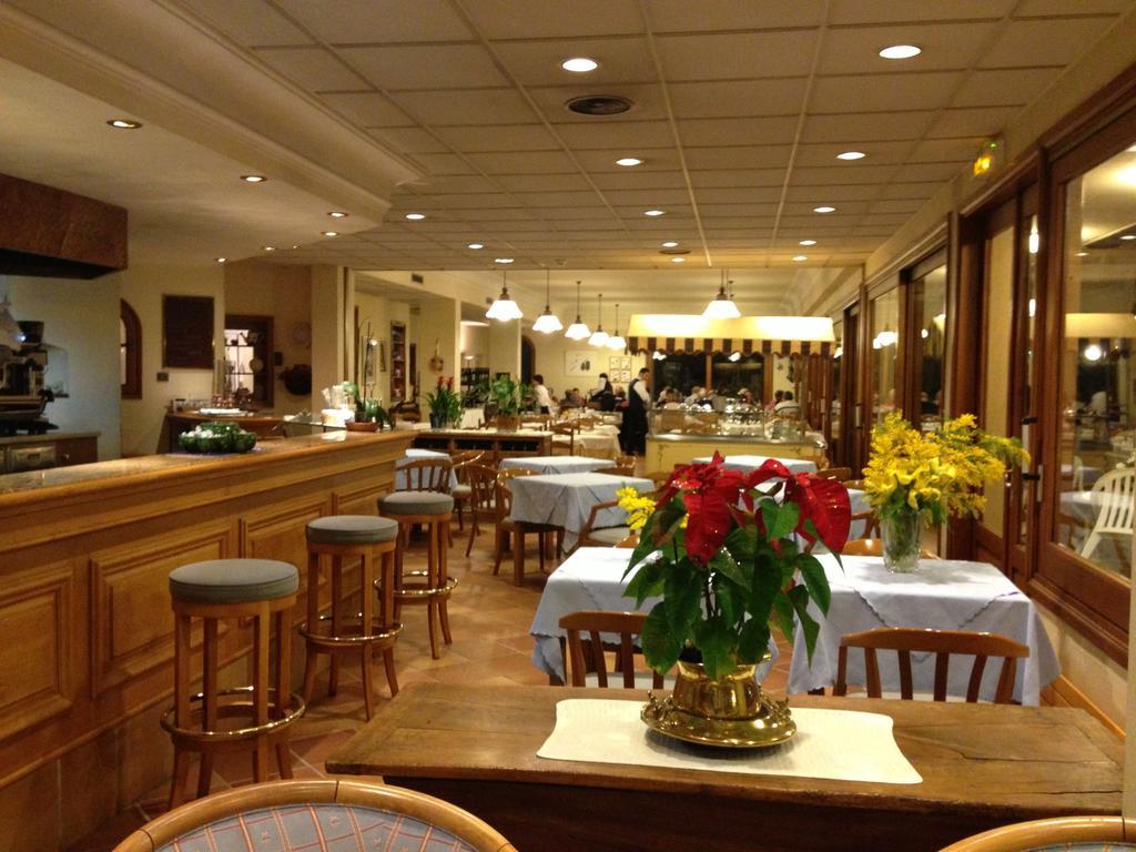 Mas De Vence - Hotel-Restaurant Exterior photo